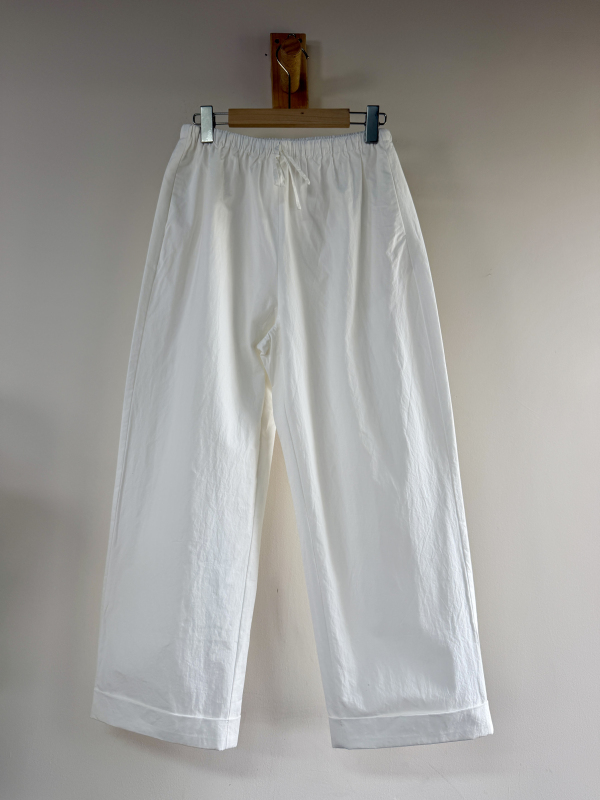 Omi Pima Cotton Fabric, Slightly Wrinkled, Soft Women's Elastic Waist Casual Cropped Tapered Pants, Slimming Straight-Leg Pants Omi Pima Cotton Fabric, Slightly Wrinkled, Soft Women's Elastic Waist Casual Cropped Tapered Pants, Slimming Straight-Leg Pants