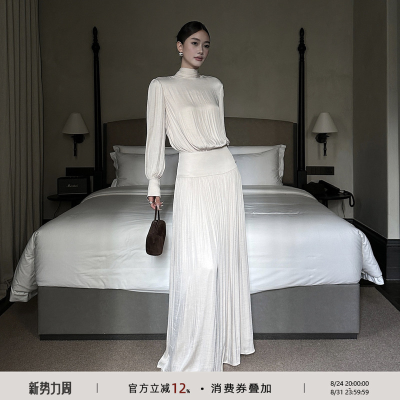 Venuie French-Style Satin Long Pleated Long-Sleeve Dress for Women, Autumn and Winter Light Evening Dress, Annual Meeting Long Dress