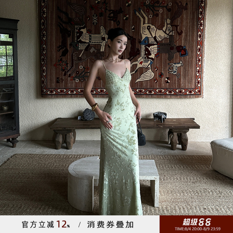 Venuie French-Style Green Heavy-Duty Dress, Vacation Dress, Birthday Evening Dress, Sexy Strapless Backless Hip-Length Dress Venuie French-Style Green Heavy-Duty Dress, Vacation Dress, Birthday Evening Dress, Sexy Strapless Backless Hip-Length Dress