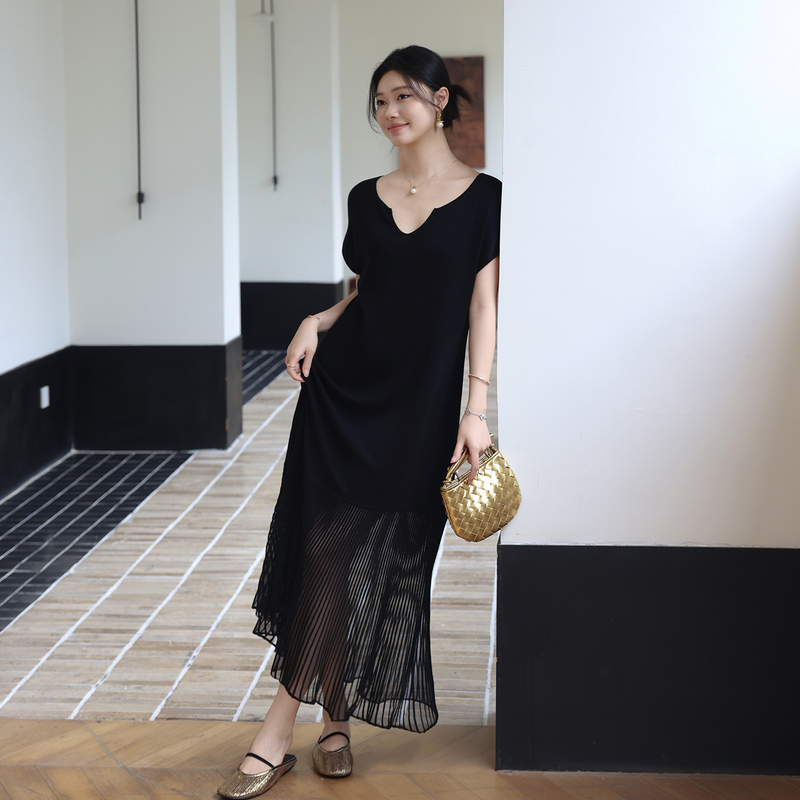 Me Lao Yang's Clothing Black Accordion 100% Tencel Ice-Feel Relaxed Slimming Fashionable Casual Sleeveless Long Dress
