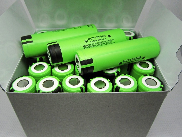 Nissan Panasonic 18650 3400mAh lithium battery mobile power 18650 strong light flashlight lithium battery
