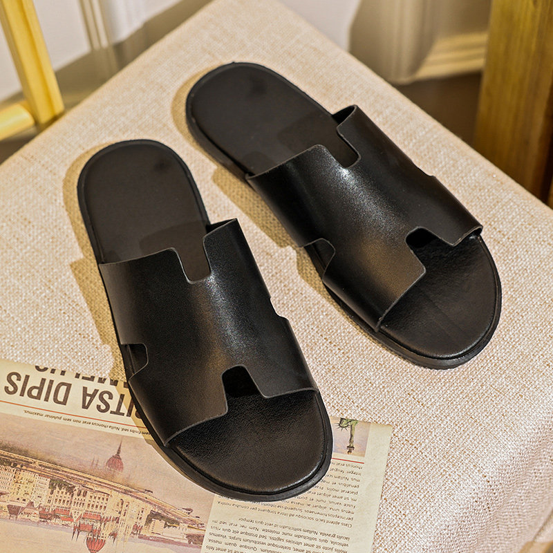 Genuine leather slip-on men's 2022 new summer men's outdoor wear beach sandals outdoor non-slip Korean black slippers