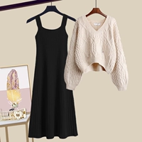 Абрикосовый свитер, черное платье-комбинация