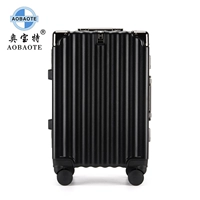 Черный, износостойкий и устойчивый к царапинам, с крючком.