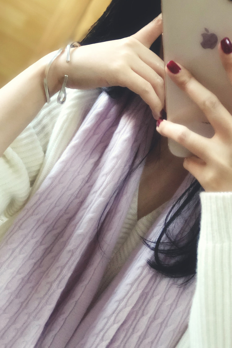 LunaMade Retro Twisted Flower Soft Light Warm Feedback Three-piece Set Seamless Pure Cashmere Scarf Gloves Hat