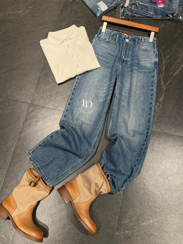 Inquiry: European Women's Fashion 2026 Autumn New Collection by Carrie Cyan Pink Label Blue Casual Jeans Inquiry: European Women's Fashion 2026 Autumn New Collection by Carrie Cyan Pink Label Blue Casual Jeans