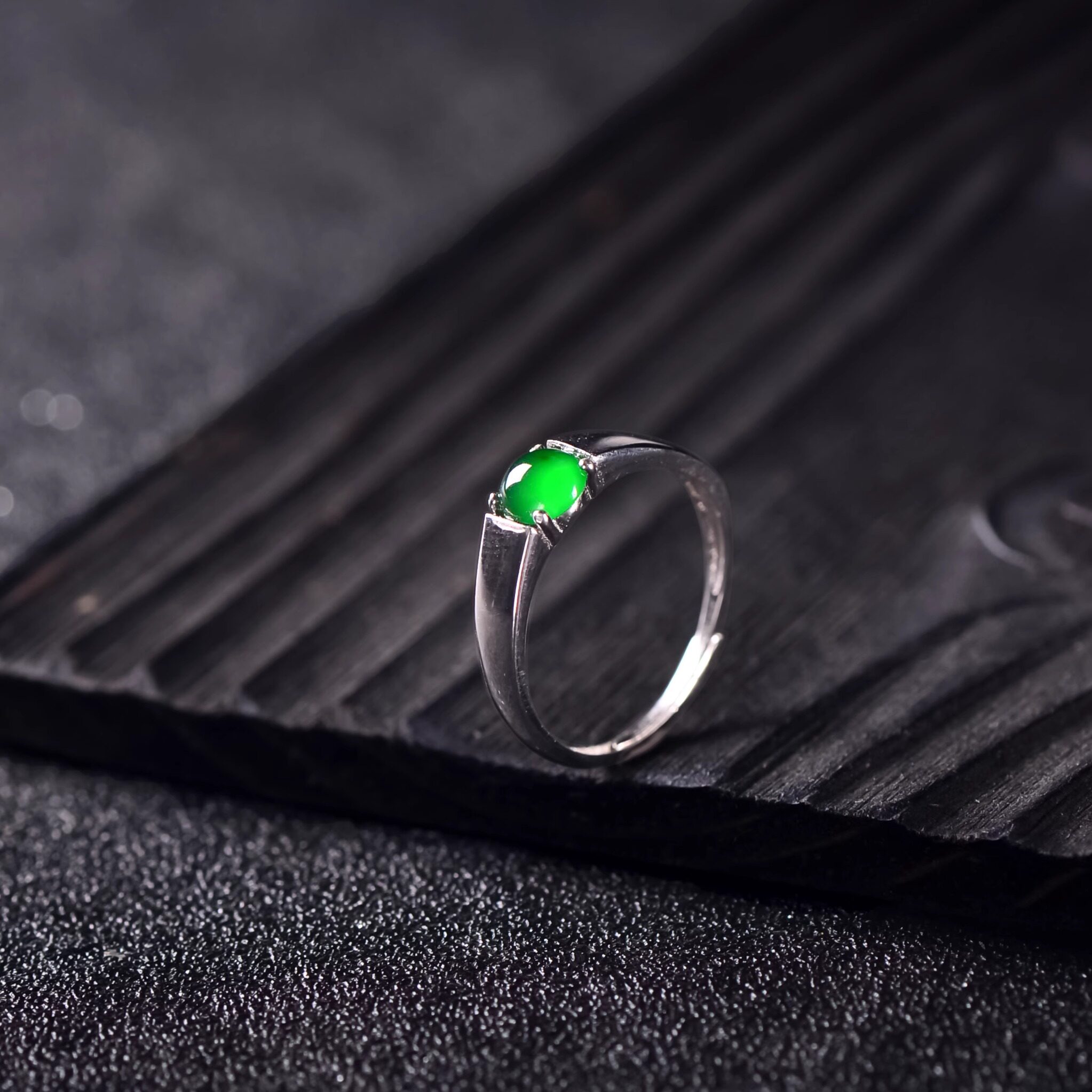 Natural A-grade jadeite ice green cabochon S925 silver inlaid ring for women, simple and versatile jewelry
