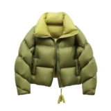 Зимний короткий утепленный пуховик