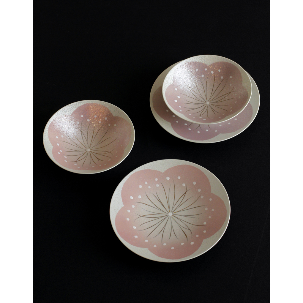 Japan imported Arita ware Wenshan kiln Japanese-style ceramic tableware deep plate girl hand-painted pink cherry blossom underglaze color