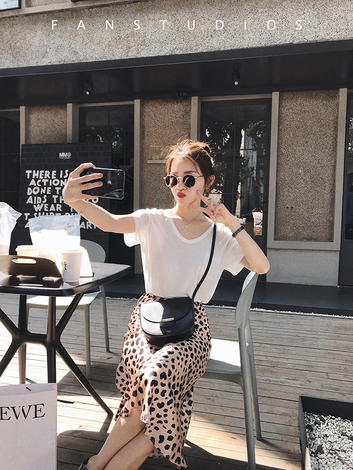 FAN 2019 xuân hè mới in gió hợp thời trang họa tiết da báo điểm sóng - Váy chân váy xẻ tà dáng dài