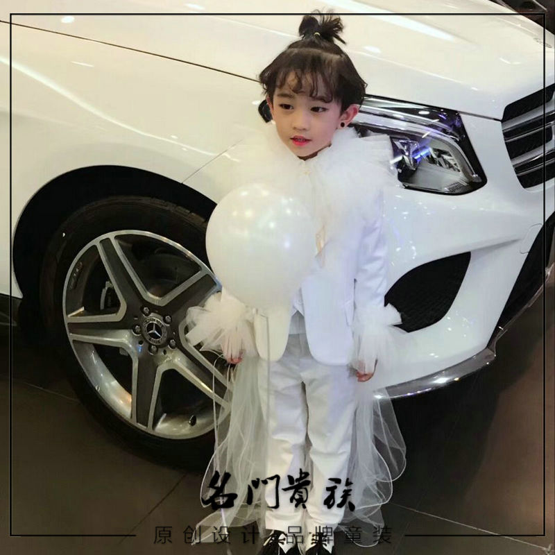 Chàng trai mới sàn catwalk phù hợp với thủy triều phù hợp với mô hình cạnh tranh T trạm cuối cùng bữa tiệc sinh nhật ăn mặc máy chủ chàng trai và cô gái comple đẹp cho bé trai