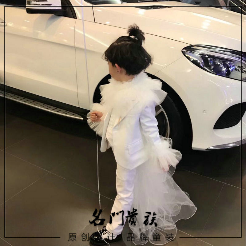 Chàng trai mới sàn catwalk phù hợp với thủy triều phù hợp với mô hình cạnh tranh T trạm cuối cùng bữa tiệc sinh nhật ăn mặc máy chủ chàng trai và cô gái comple đẹp cho bé trai