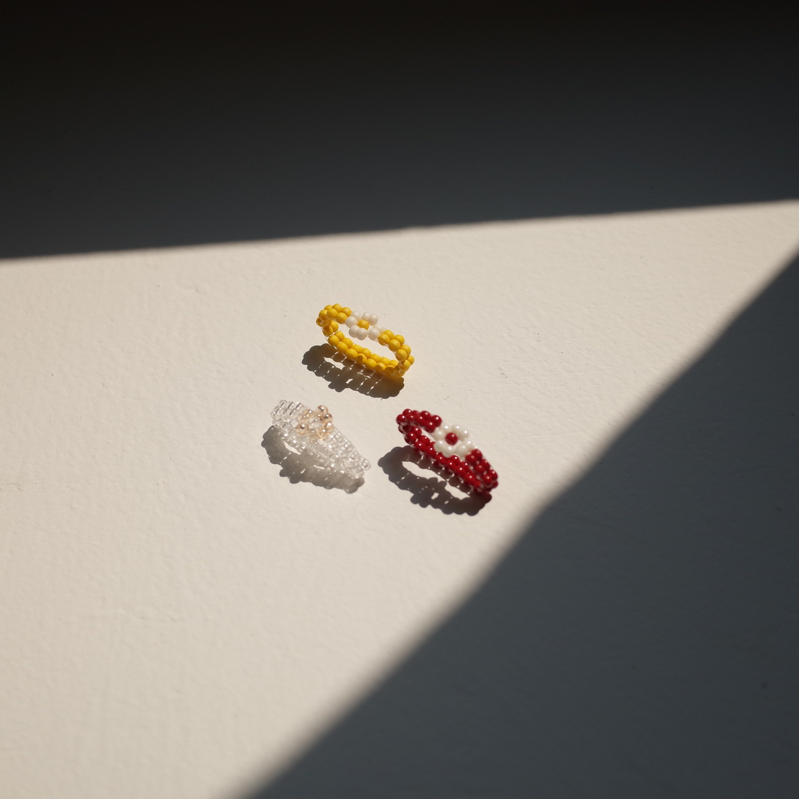 Iamnotnice handmade homemade Elegant Breeze Small Crownins Wind Iu Flowers Daisy Beads Ring Trinkets Ring Trinkets