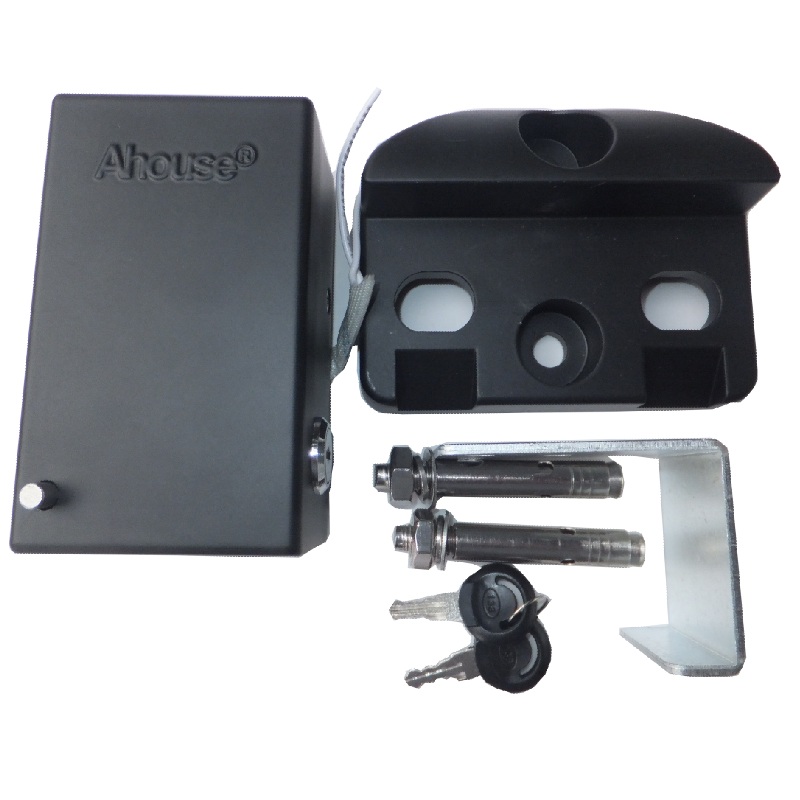 Cover the door motor to insert the lock