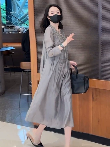 Изысканное летнее платье, юбка, изысканный стиль, с вышивкой, свободный крой