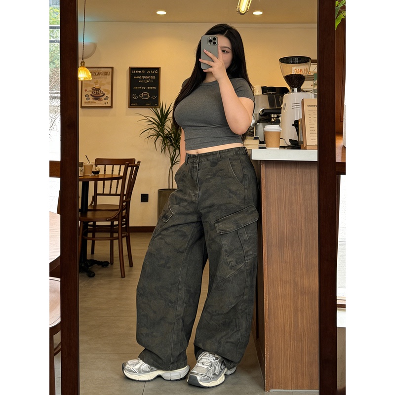 150kg Plus Size American Style Wide-Leg Camouflage Cargo Pants for Women 2026 New Model for Chubby Women, Slimming Loose Scimitar Jeans