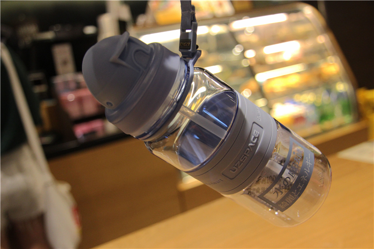Cốc sippy xác thực ion âm cốc tiện lợi cho trẻ em cốc nhựa sinh viên sáng tạo với nắp tay ấm đun nước - Tách cốc cafe giữ nhiệt