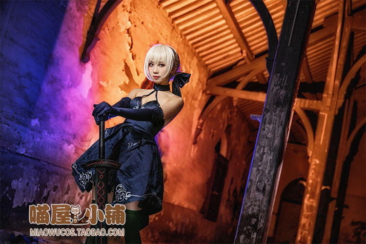 屋 saber bị hỏng hoàn toàn bộ đồ cosplay màu đen trang phục cosply nữ 3 bị hỏng fgo đầm cosplay