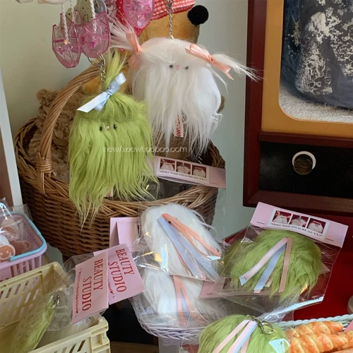 现货！秒发~代购款可爱炸毛挂件毛绒包包挂饰丑萌小幽灵情侣礼物