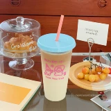 Вместительный и большой пластиковый портативный стакан со стаканом