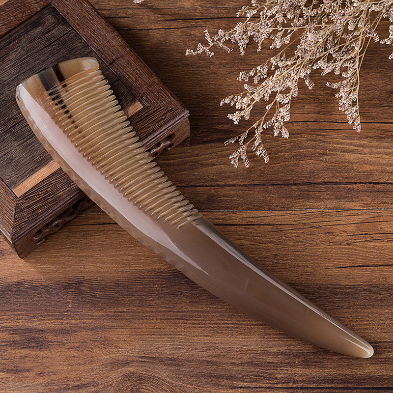 Natural white buffalo horn thickened and old white buffalo horn comb head massage