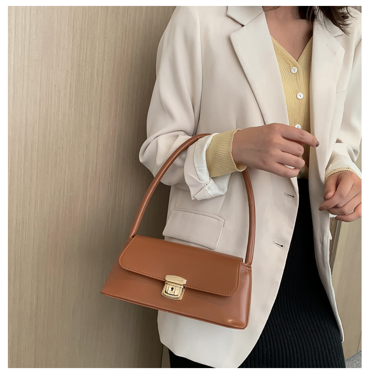 Women's Medium Pu Leather Solid Color Vintage Style Classic Style Lock Clasp Handbag display picture 35