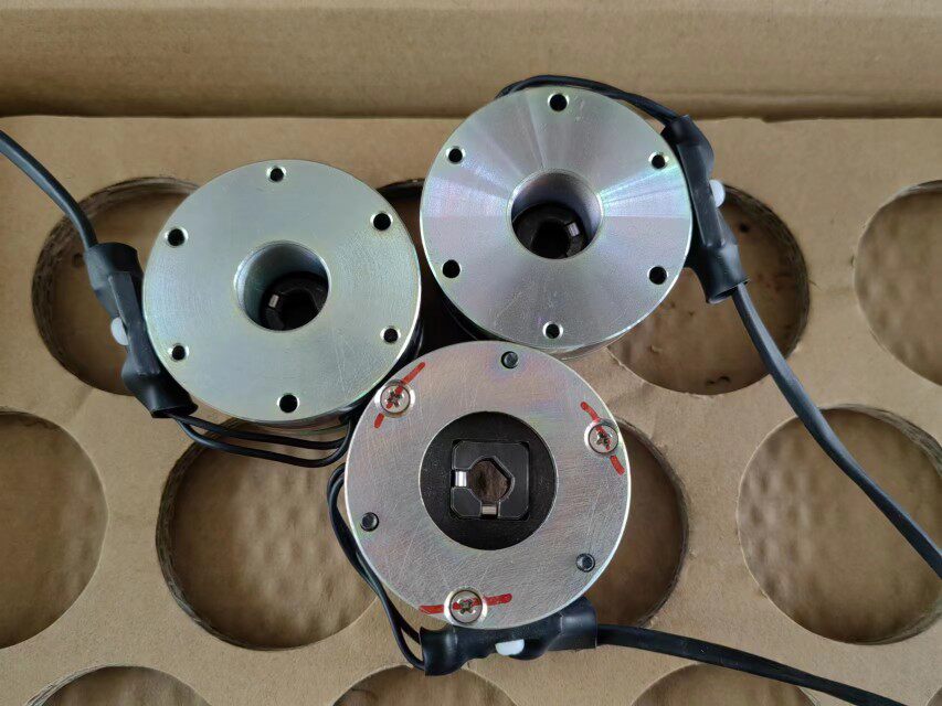 Тормоза cdc-z62 s110 加工中心刀库换刀臂的煞车微型电机煞车w50 w30  9w
