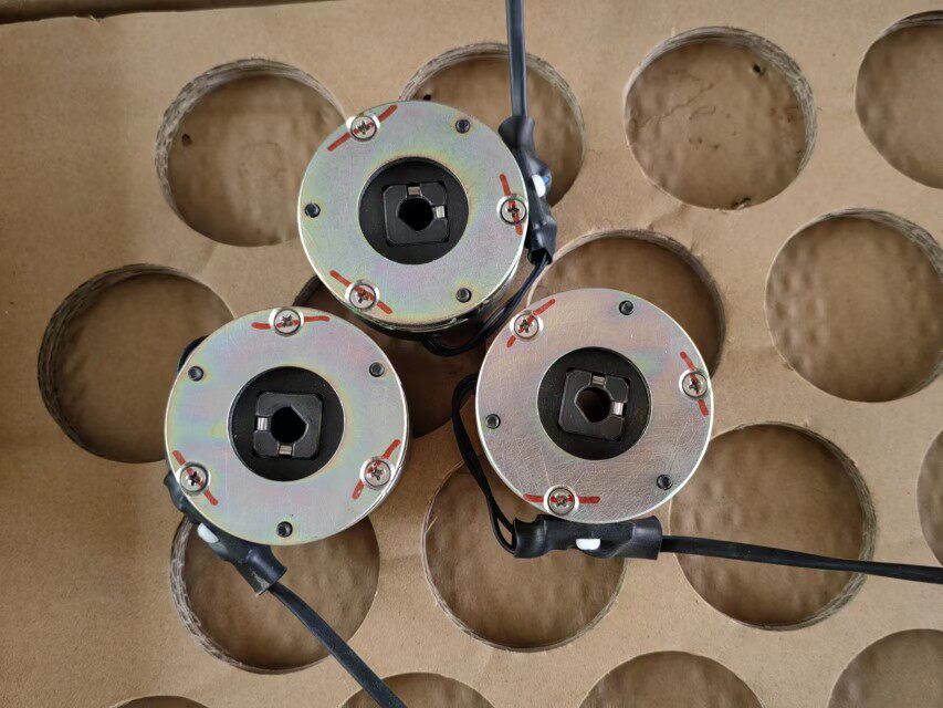 Тормоза cdc-z62 s110 加工中心刀库换刀臂的煞车微型电机煞车w50 w30  9w