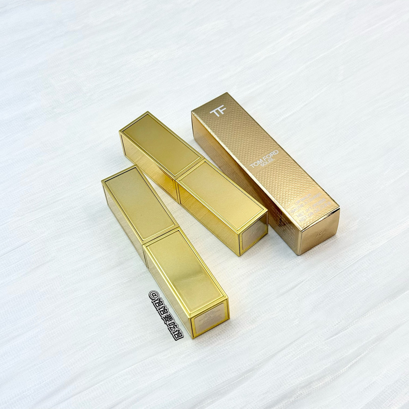 Tom Ford Tom Ford's New Fine Gold Tube Lipstick Tf04 05 Utopia Lip and Cheek Dual-Use Lip Balm Tom Ford Tom Ford's New Fine Gold Tube Lipstick Tf04 05 Utopia Lip and Cheek Dual-Use Lip Balm