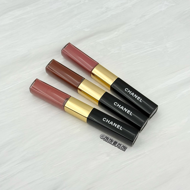 Chanel Chanel's New Double-Ended Lip Gloss Matte Mirror Finish 154 174 182 188 192 194