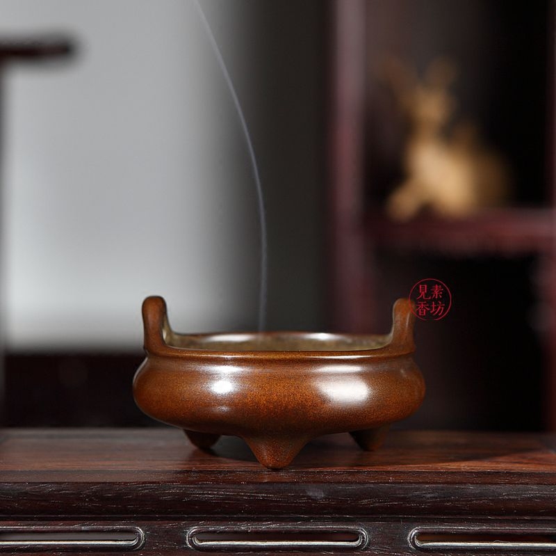 See Su Xiang Fang's main title Chen Qiaosheng made Cupola ear three-legged milk stove Xuande classic copper incense burner No. 2 B264-T