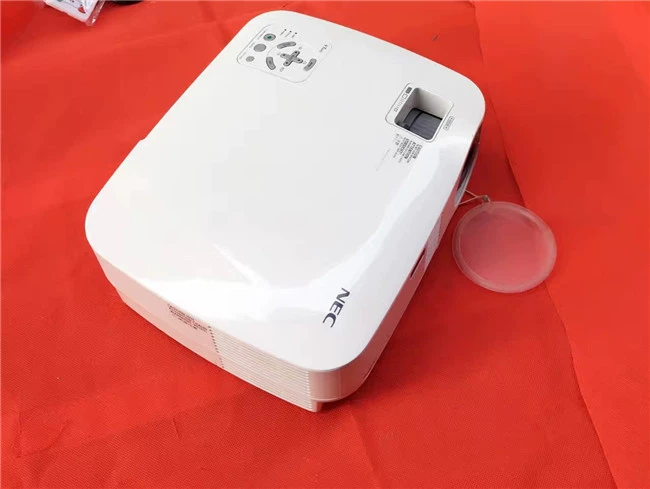 Máy chiếu đã qua sử dụng Dạy học máy chiếu KTV HD 720P NEC VT580 / VT595 / 695