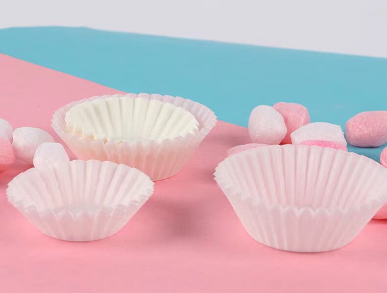 Snowy Lady non-stick Oil Paper Told Small and Medium size cake Paper Baking Cupcake paper Cupcake paper Cookie Butter Paper