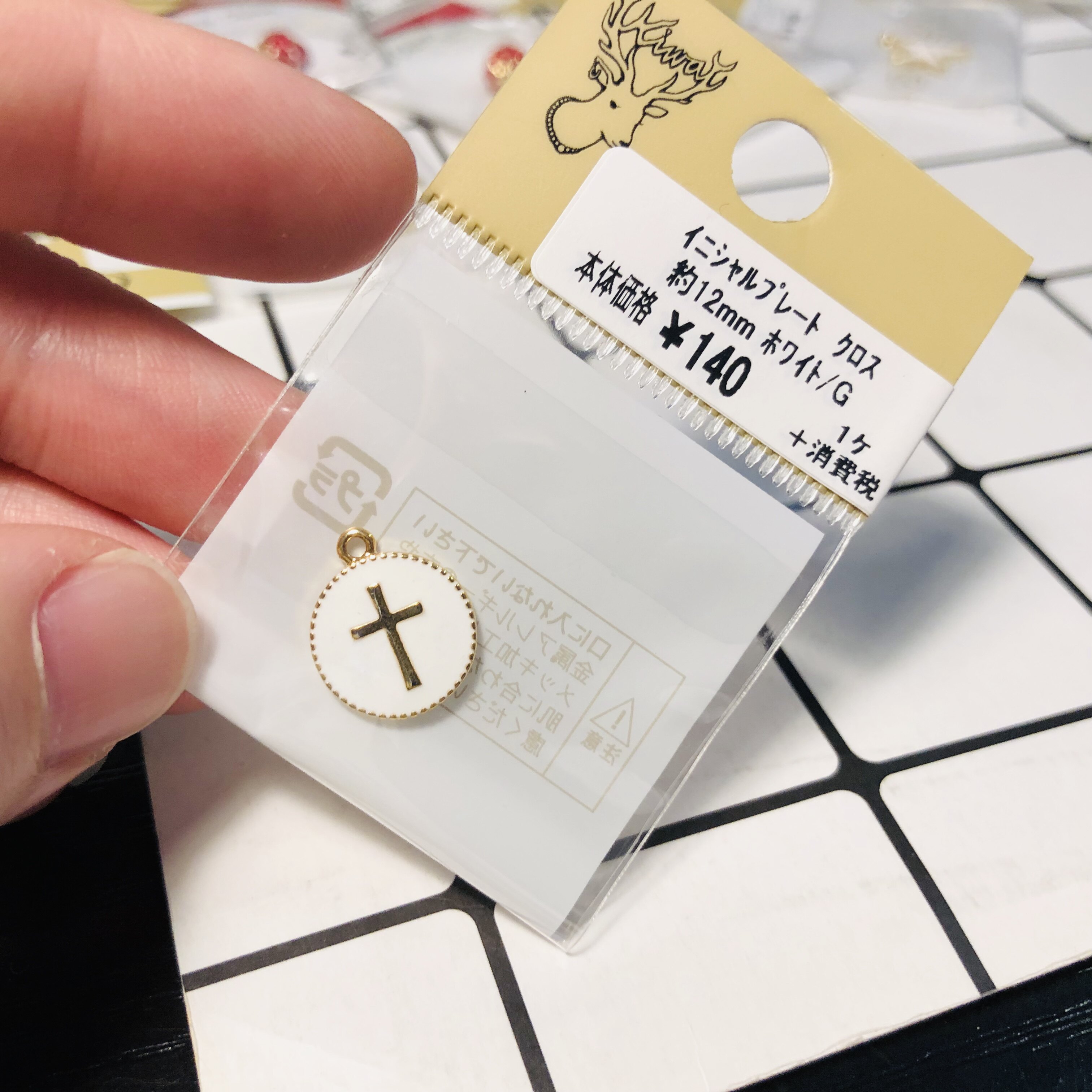 SFOUP FOOD JIWA JIWA Metal Drop Glazed White Cross Round Pending Earring Accessories