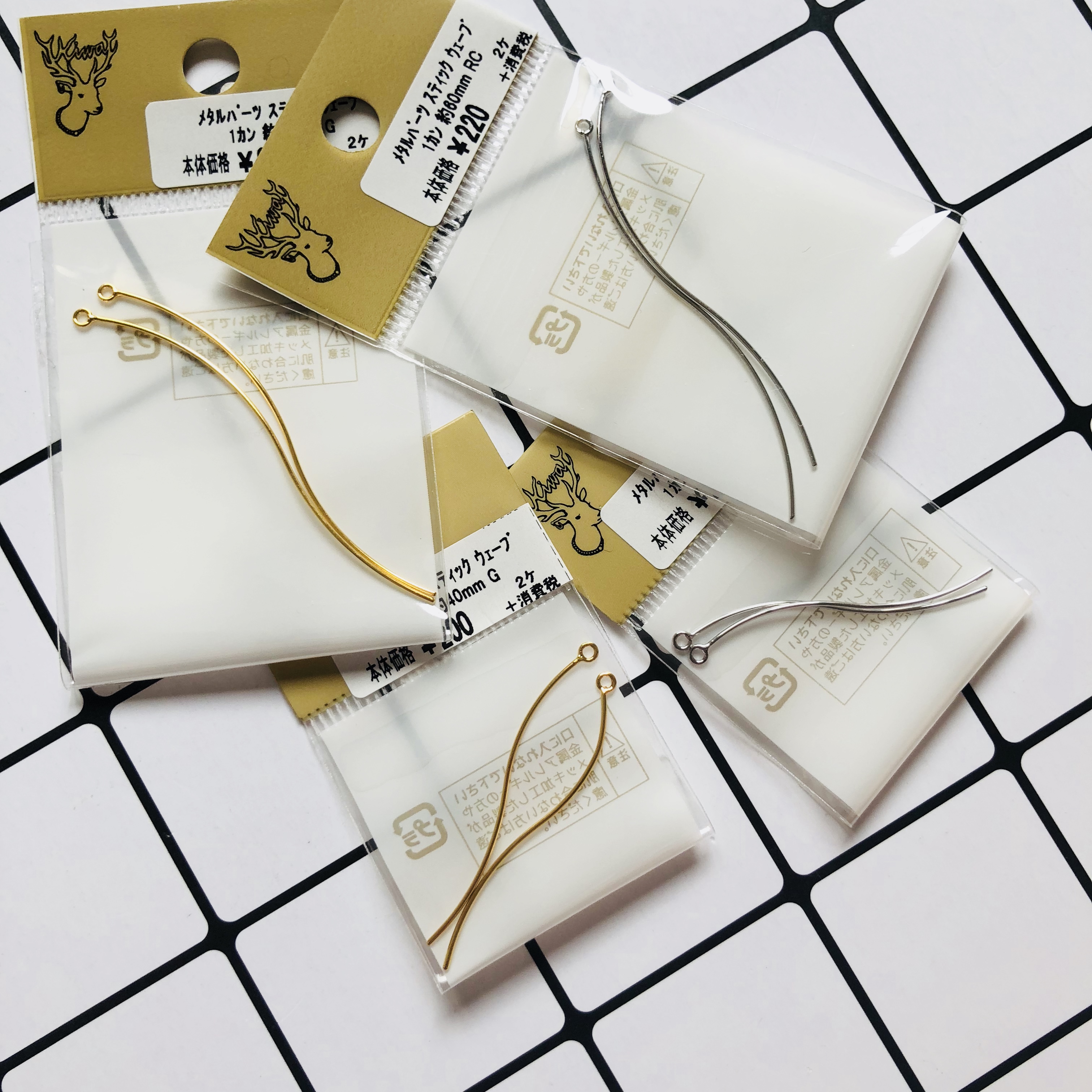 SF spot Japan expensive and kiwaS-shaped smooth surface curved metal thin strip single-hole earring accessories