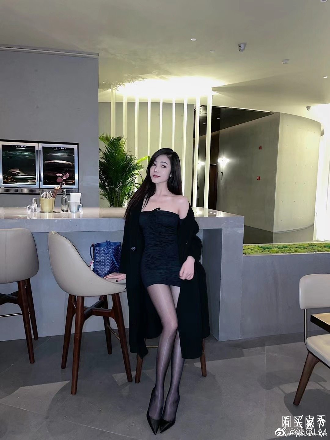 涞觅极光系列丝袜买家秀,让美腿闪着砖石光明2 涞觅极光系列丝袜买家秀,让美腿闪着砖石光明2