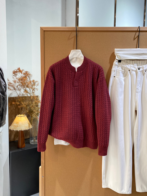 About /'New Year's Snowy Night' Winter Korean Style Wool Blend Henry Collar Long Sleeve Pullover Sweater for Men and Women