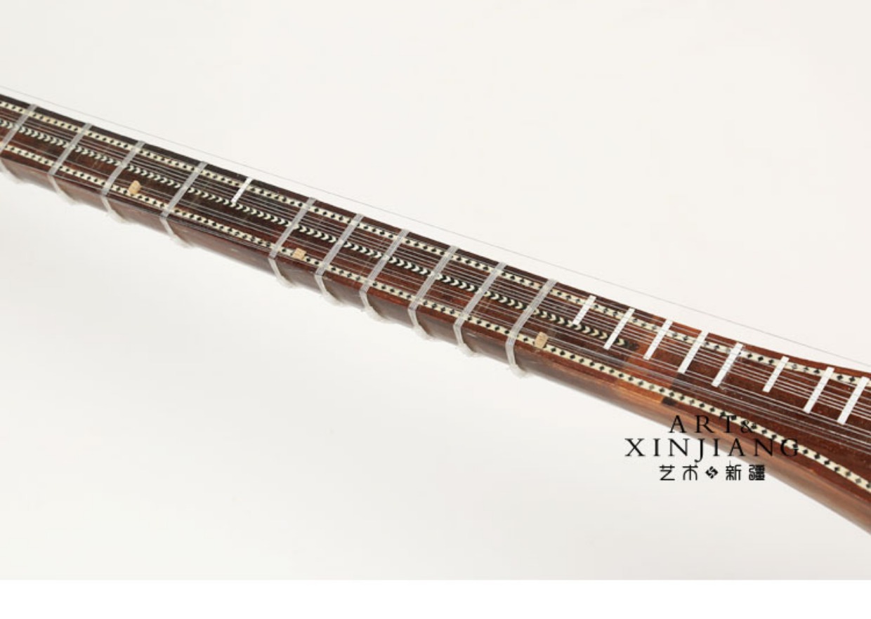 Sattar thủ công bình thường Tân Cương dây quốc gia chơi nhạc cụ độc quyền túi đàn piano 135 cm ống sáo