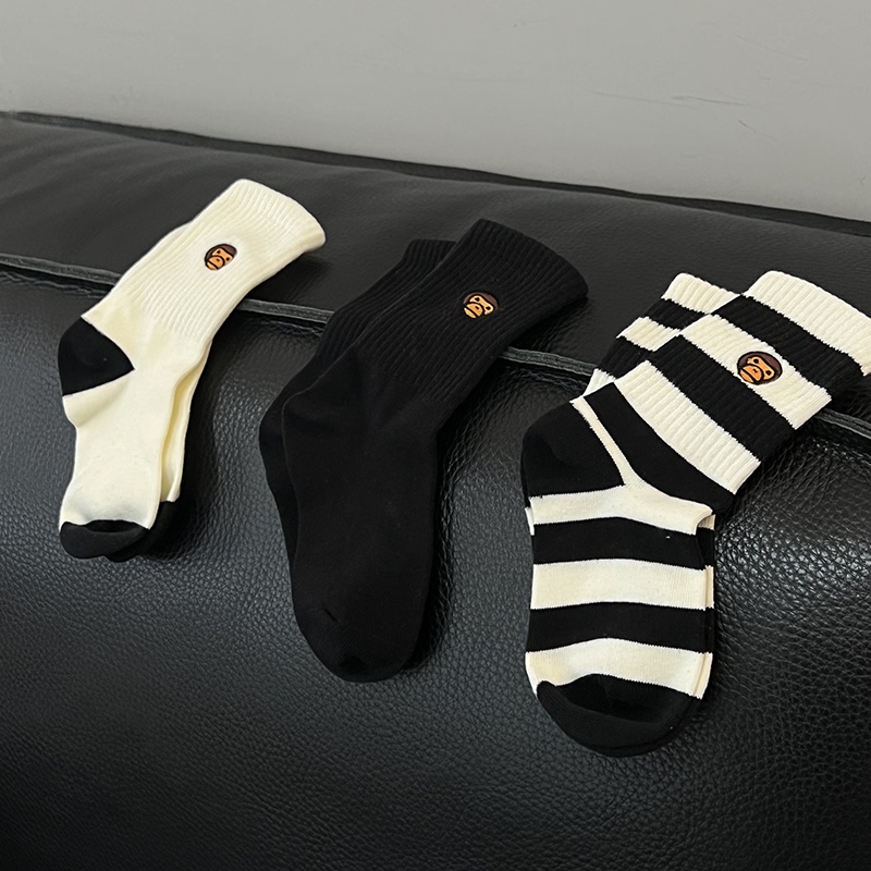 Lemon Mom Children's Parent-Child Socks, Black and White Color-Blocking Milo Style Embroidered Mid-Calf Socks, Parent-Child Style