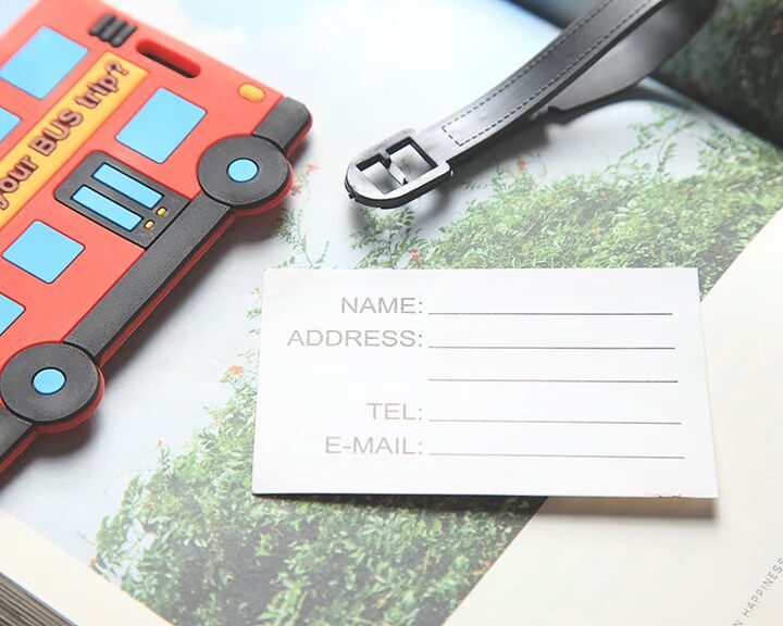 Dày silicone travel hành lý xách tay nội trú board phim hoạt hình sáng tạo có thể treo thẻ vận chuyển thẻ bus bộ thẻ ví đựng tiền mini nữ