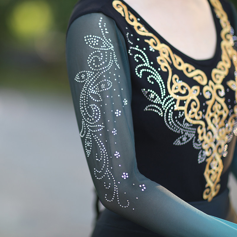 Xinjiang Uygur ethnic dance dress rehearsal for long dress suit Adult art examination half-body dress Grand skirt hem Costume Woman