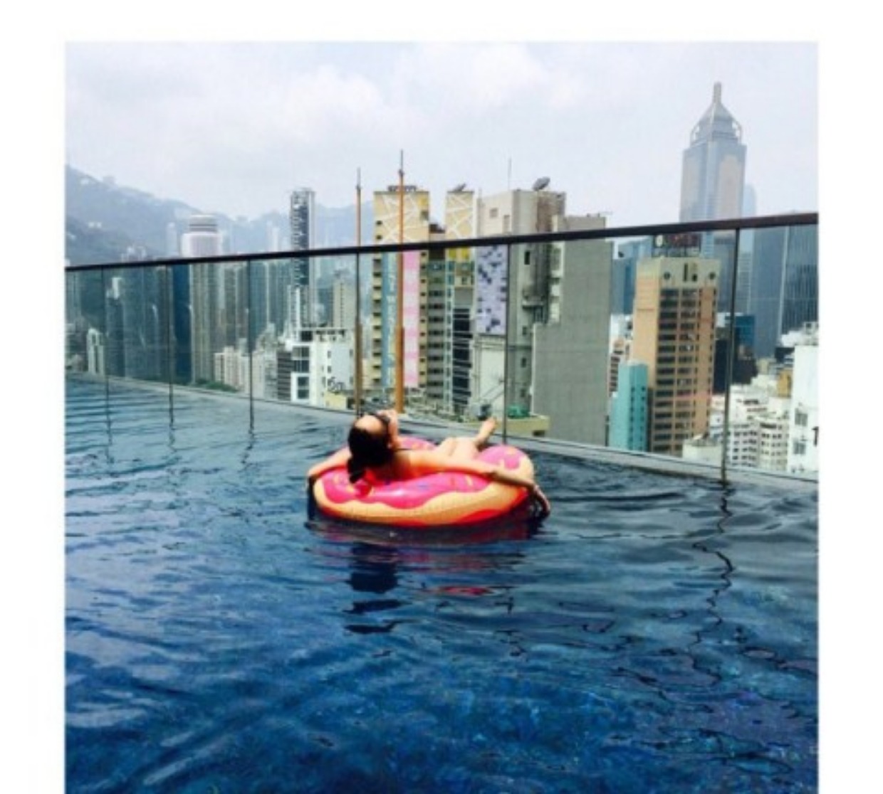 Kỳ nghỉ bên bờ biển dứa phao phao phao phao flamingo donut dày 120CM để tăng vòng bơi người lớn phao chống lật