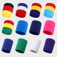 Трехцветная слюна покрывает два бесплатных