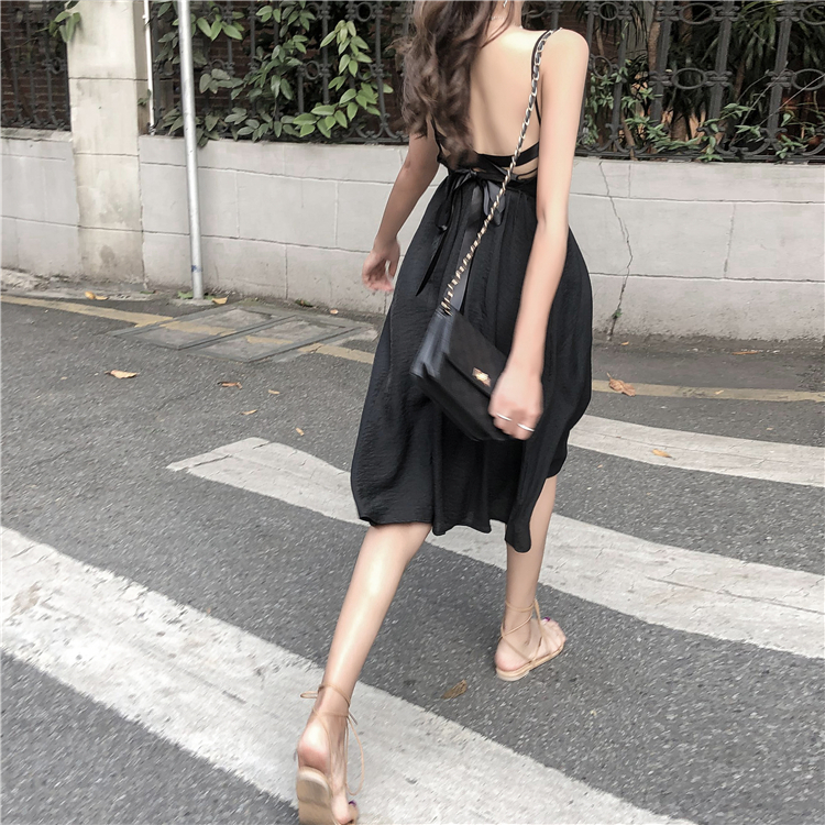 VK旗艦店 韓系露背系帶復古蕾絲花朵邊細肩帶無袖洋裝