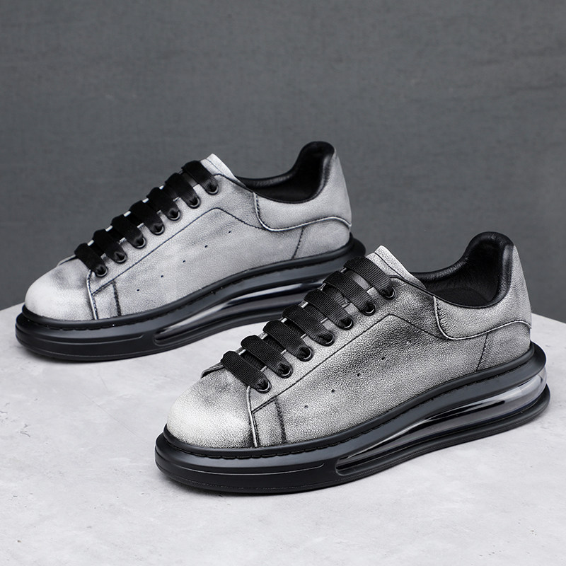 2022 new McQuinn small white shoes Men's Korean version 100 Lapped Thick Bottom Heightening Casual Pine Pastry Personality Color Painted Board Shoes