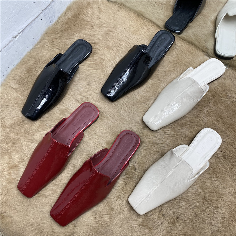 Net red Axi brother with the same witch Baotou drag chic Korean square head patent leather sandals and slippers lazy red Muller shoes