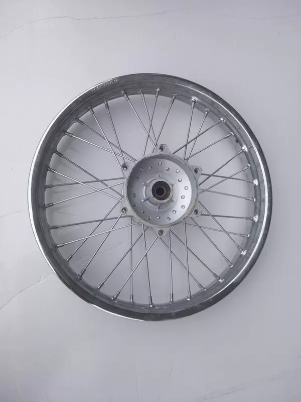 Áp dụng cho lục địa mới Kawasaki SK175 siêu bóng XDZ175-3 vòng thép phía trước vòng tròn bánh xe nói - Vành xe máy