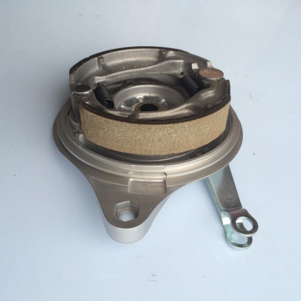 Áp dụng cho Wuyang Honda xe F mới F Wuyang 125 WH125-9 phía sau nắp trống phanh với má phanh - Pad phanh giá bố thắng đĩa trước xe airblade