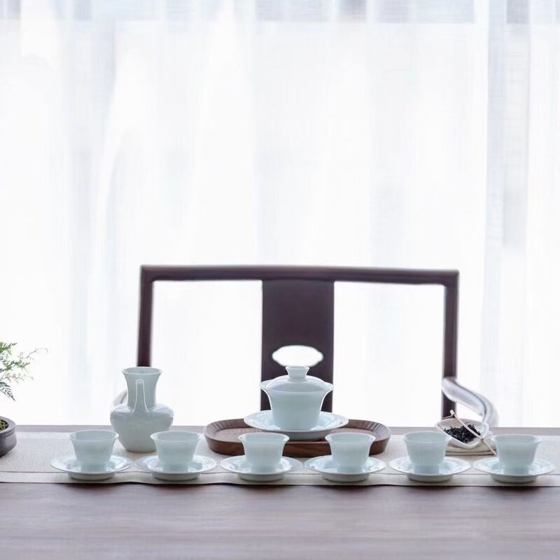 Tang and Song Dynasty Tea Ceremony Shadow Celadon Kung Fu Tea Set, Household Ceramic Thin-Walled Sweet White Porcelain Gaiwan Tea Cup Teapot