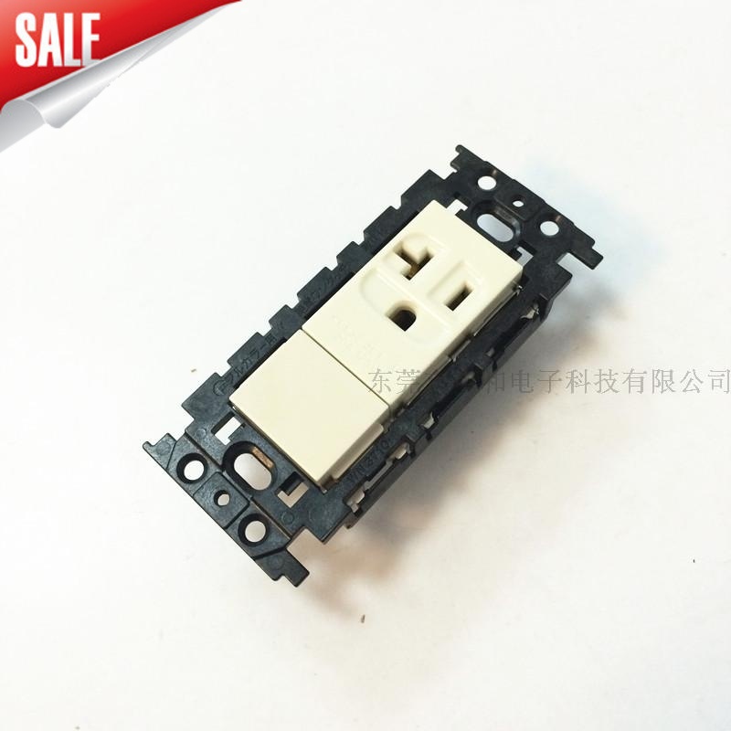 Panasonic Panasonic Insulated Grounding Industrial Socket WN19214 15A · 20A Concurrent Power Socket